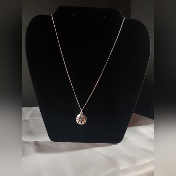 Sand Dollar Necklace- New - Picture 3 of 4